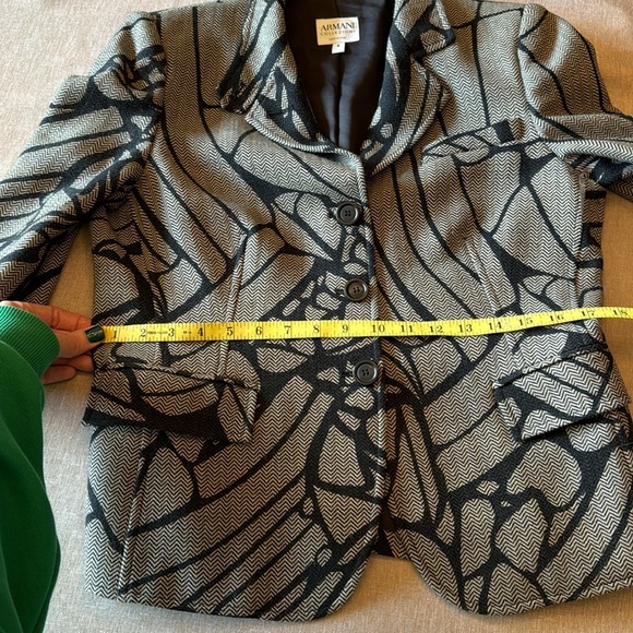 Gently worn Armani blazer - Picture 9 of 10